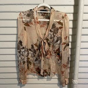 Dana Buchman Blouse (PLS LOOK AT MEASUREMENTS IN DESCRIPTION)
